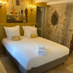 La Maison Des Augustins 4 Stars Et Fitness Bed and breakfast