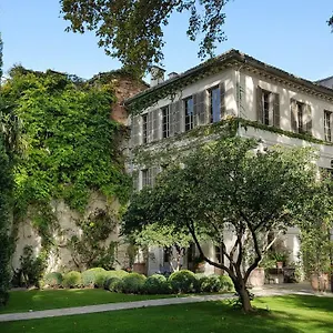 La Divine Comédie-suites Deluxe Bed and breakfast